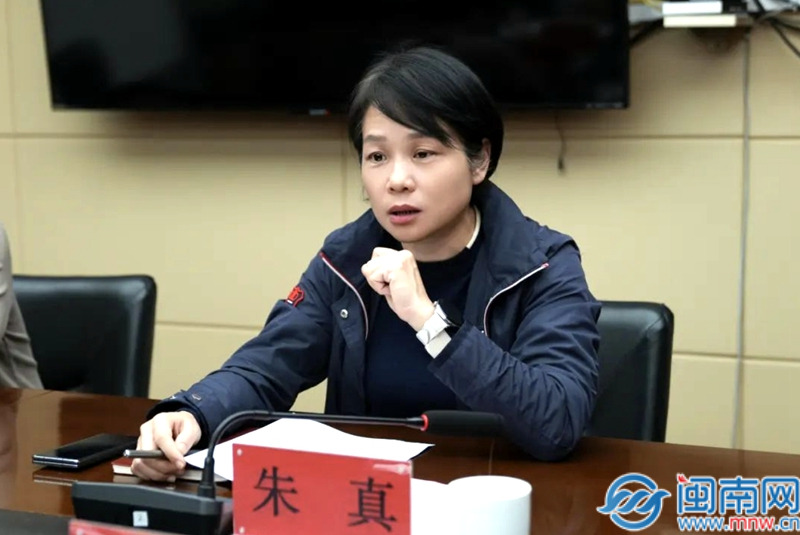 “拼”在项目“主战场” 漳州龙文区委书记朱真深入一线现场办公(图3)