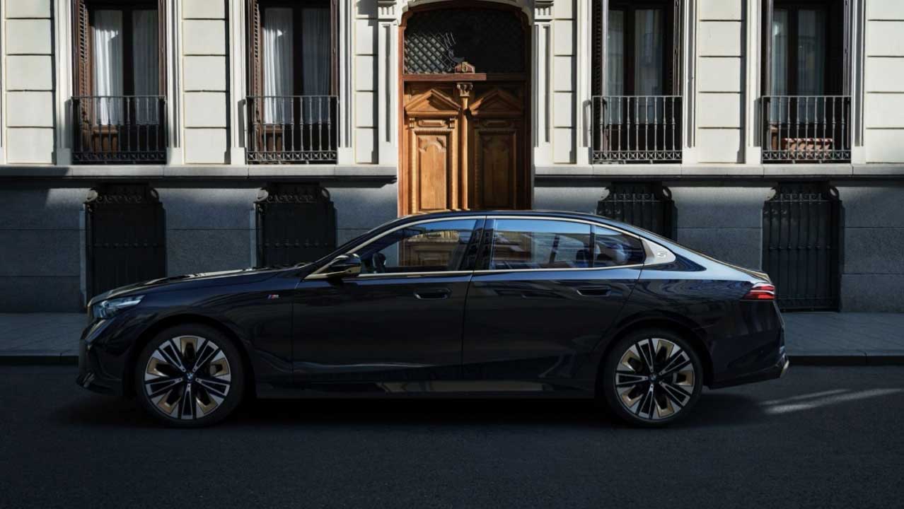 “油电双开” 开启BMW 5系“智能豪华”新起点(图5) “油电双开” 开启BMW 5系“智能豪华”新起点(图5)
