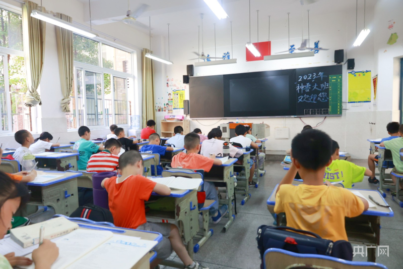 暑假来了｜“官方”免费带娃 中南商圈 “神兽班”又开课啦(图1)
