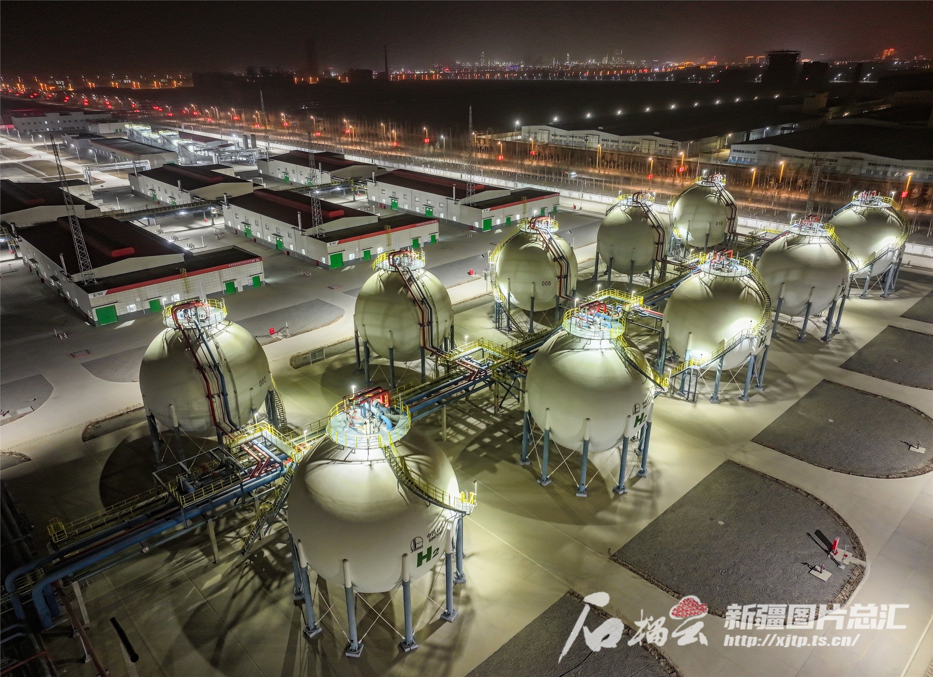机遇中国之下的奋进新疆——写在全国两会召开之际(图3)