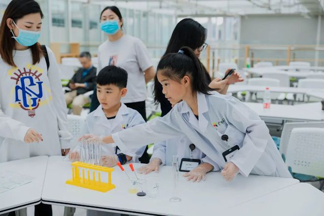 班级亲子活动怎么搞?9大主题22条线路成都儿童团为孩子打造难忘的春天(图6) 班级亲子活动怎么搞?9大主题22条线路成都儿童团为孩子打造难忘的春天(图6)