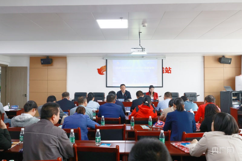 长沙县:党建引领牵“红线”政校企共建结“连理”(图1) 长沙县:党建引领牵“红线”政校企共建结“连理”(图1)