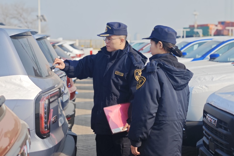 “经济运行看开局”系列观察 贸易结构持续优化 我国货物进出口实现“开门红”(图1)