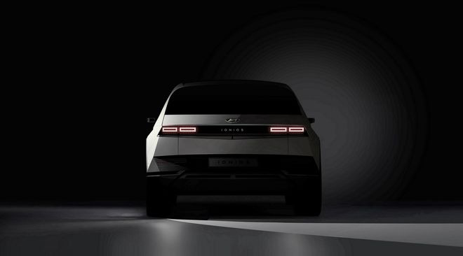 韩国现代Ioniq 5电动汽车剧透充电5分钟行驶200里(图2)