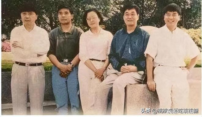 生了4个儿子却因家里穷把儿子送人没想到4个都成了亿万富豪(图3) 生了4个儿子却因家里穷把儿子送人没想到4个都成了亿万富豪(图3)