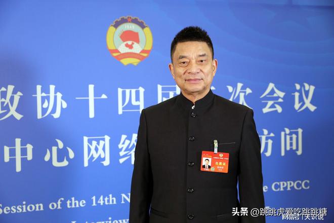生了4个儿子却因家里穷把儿子送人没想到4个都成了亿万富豪(图19) 生了4个儿子却因家里穷把儿子送人没想到4个都成了亿万富豪(图19)