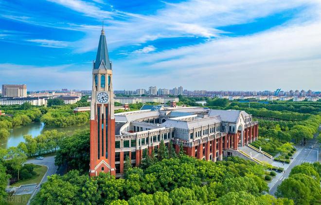 网友给985大学排名北大排第八清华跌出前十这个排名靠谱吗?(图3) 网友给985大学排名北大排第八清华跌出前十这个排名靠谱吗?(图3)
