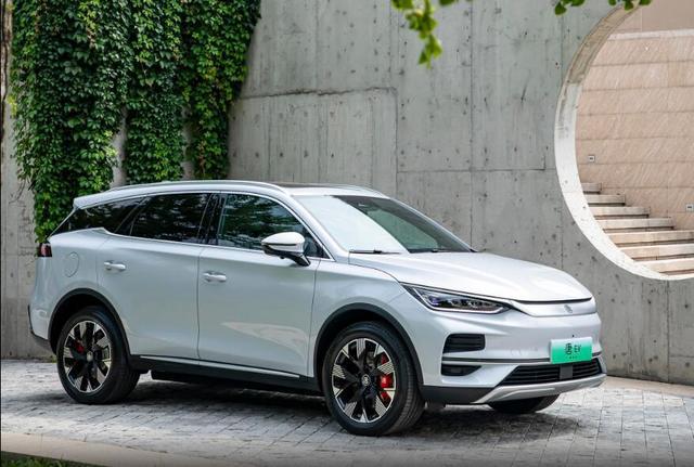最高降51万!唐EVDM-p冠军版双双降价FSD悬架+云辇-C系统(图5) 最高降51万!唐EVDM-p冠军版双双降价FSD悬架+云辇-C系统(图5)