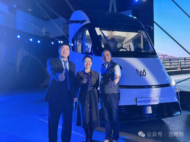 全球首台！汉德800V双电机电驱桥匹配苇渡科技新能源重卡！(图1)